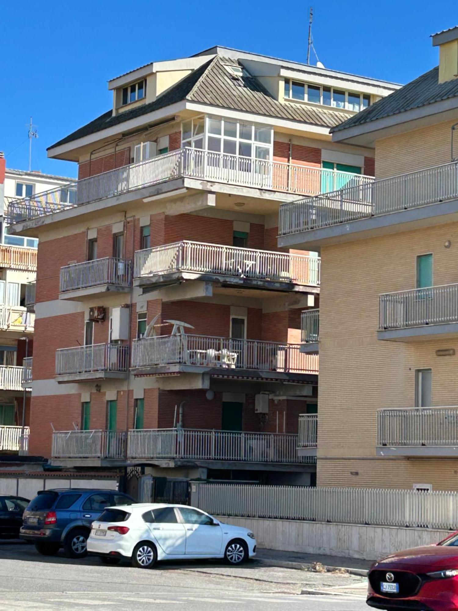 Ferienwohnung Front Sea Luxury Lido di Ostia Exterior foto